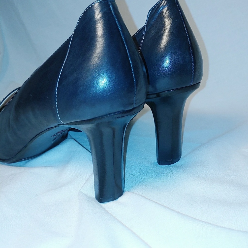 Offer$16🌷Anne Klein Black Leather Pumps Heels - Picture 5 of 8
